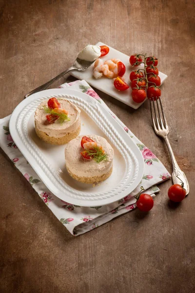 Mini Pasteles Queso Con Camarones Tomates — Foto de Stock