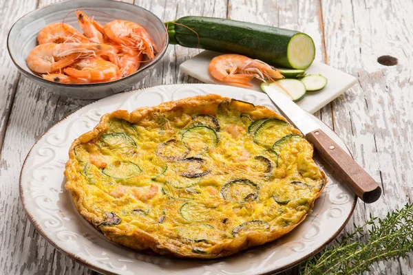 Frittata Con Gamberetti Zucchine Vicino — Foto Stock