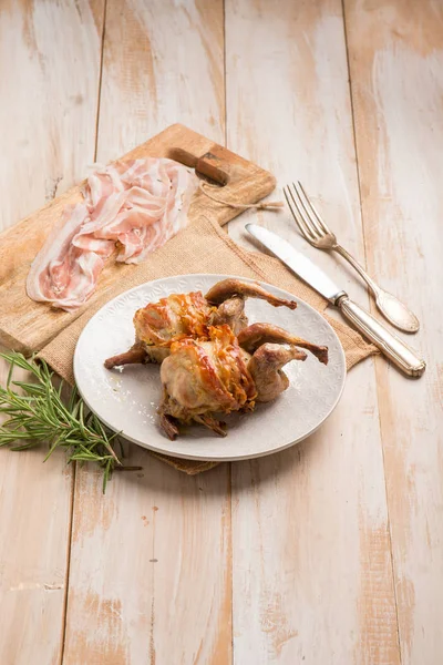 Baked Quail Bacon Wrapped Rosemary — Stock Photo, Image