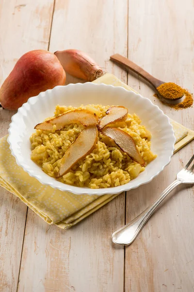 Risotto Con Curry Peras —  Fotos de Stock