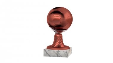 Mermer beyaz bir arka plan ile sonsuz rotasyon temel ile bronz futbol kupa