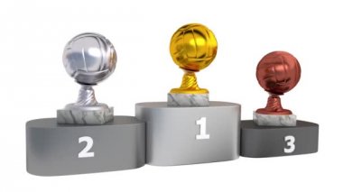 Altın gümüş ve bronz kupa mermer ile üsleri sonsuz dönüşümlü olarak bir podyum üzerinde voleybol