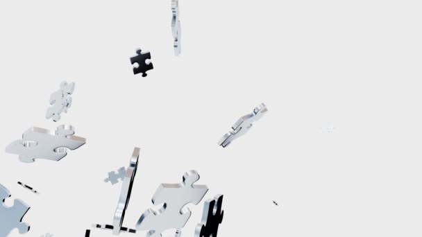 カオスグレーのパズルピースがたくさん散らばり 白い背景を持つ1つの大きな金のピース — ストック動画