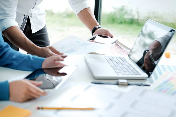 Programcı ve Web Tasarımcısı, cep telefonu için uygulama planlaması Ux UI Tasarımcısı.