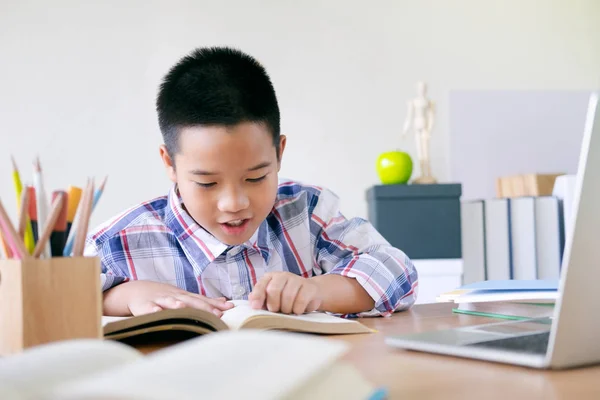 Terug Naar School Onderwijs Leren Concept Kind Het Leren Klas — Stockfoto