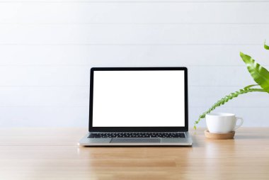 Çalışma alanı çalışma tablo ile bilgisayar labtop.