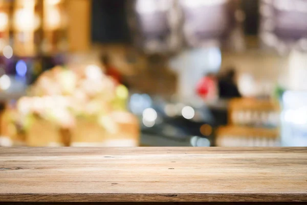 Leere Holztisch Für Geschenk Produkt Auf Café Oder Softdrink Bar — Stockfoto