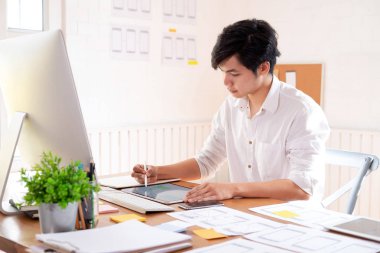 Mobil uygulama kullanıcı arabirimi tasarımı Ux Ui tasarımcı. 