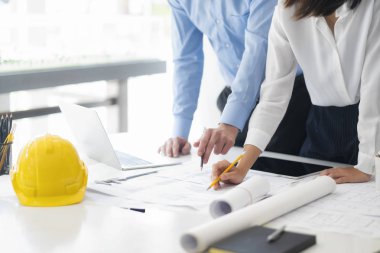 Toplantı için Mimari Proje mühendisi