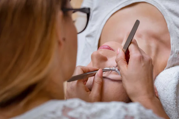 Close View Beautician Applying Extended Eyelashes Young Woman — Stock Photo, Image