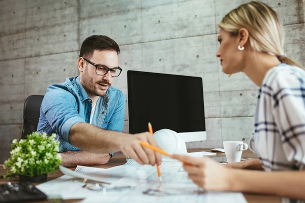 Office planları analiz meslektaşları genç mimar