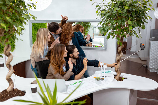 Business Team Making Selfie Smartphone Office — Stock Photo, Image