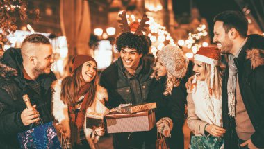 Arkadaş Noel Kutlamaları 