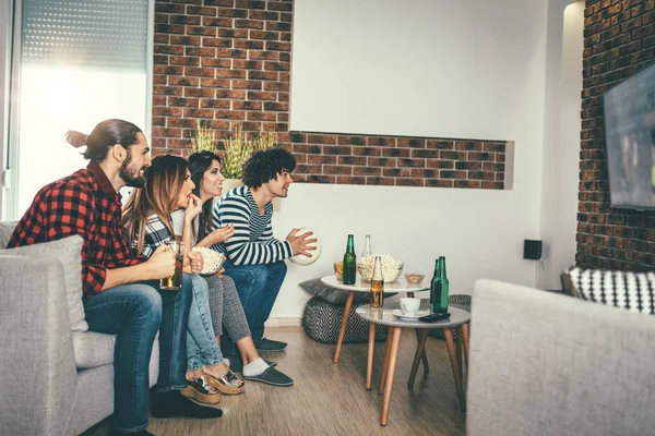 Friends Watching Football Game Beer Home — Stock Photo, Image