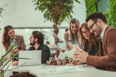Brüksel lahanası ve örnek bitki Analizi denetimini alarak biyolog meslektaşları deneme
