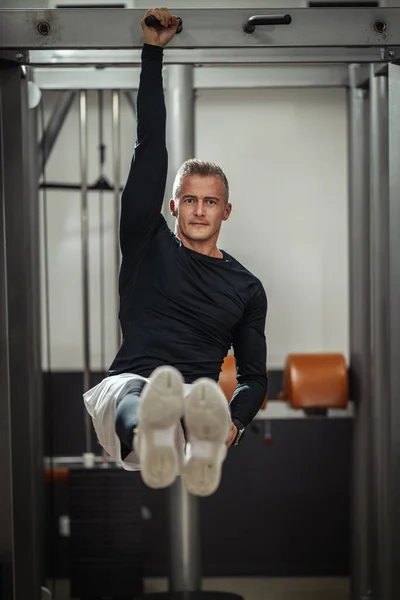 Muscular Young Man Sportswear Focused Doing Sit Exercises Strength Training — Stock Photo, Image