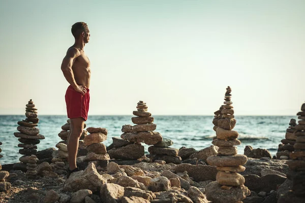 Handsome Man Enjoying Beach Sunset Standing Looking Away — Stock Photo, Image