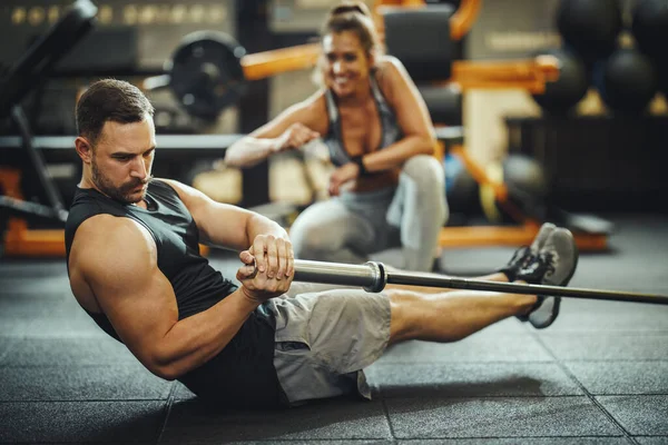 Shot Muscular Guy Sportswear Working Out Barbell Cross Training Gym — Stock Photo, Image