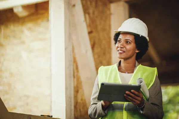 Shot African Female Architect Using Digital Tablet Construction Site New — Stock Photo, Image
