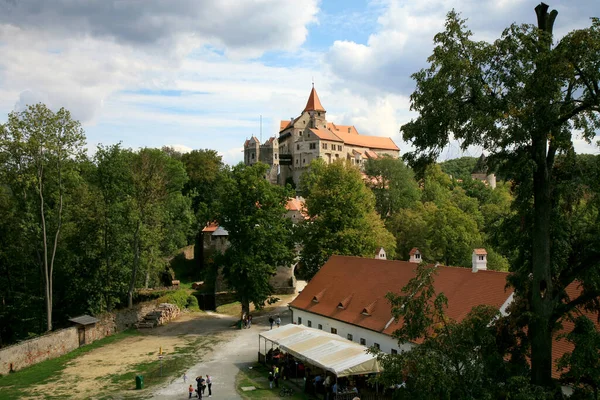 Великий Готичний Замок Пернстейн Чеська Республіка Моравський Замок Чехія — стокове фото