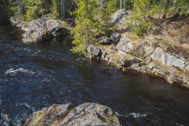 Fırtınalı akışı Kuzey Nehri