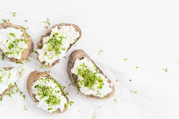 Desayuno Saludable Sándwiches Con Queso Crema Blanco Croissants — Foto de Stock