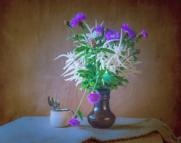 夏の花束花のある静物 — ストック写真