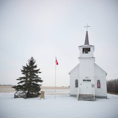 Güneşli bir günde binanın tarihi mimarisi