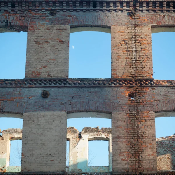 Ερείπια Ενός Πολύ Βαριά Μολυσμένου Βιομηχανικού Εργοστασίου Βιομηχανικές Σειρές — Φωτογραφία Αρχείου