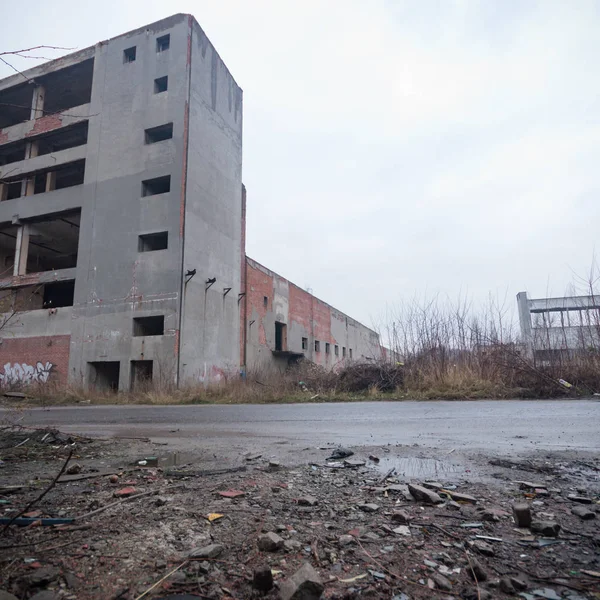 Ερείπια Ενός Πολύ Βαριά Μολυσμένου Βιομηχανικού Εργοστασίου Βιομηχανικές Σειρές — Φωτογραφία Αρχείου