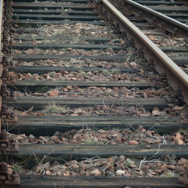 Çok kirlenmiş endüstriyel bir fabrikanın kalıntıları, sanayi serisi.
