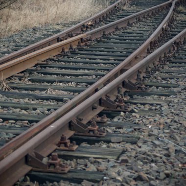 Çok kirlenmiş endüstriyel bir fabrikanın kalıntıları, sanayi serisi.