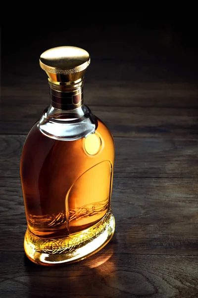 Uitzicht Fles Van Nice Cognac Kleur Houten Achtergrond — Stockfoto