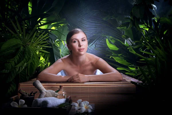 Portrait Young Beautiful Woman Spa Environment — Stock Photo, Image