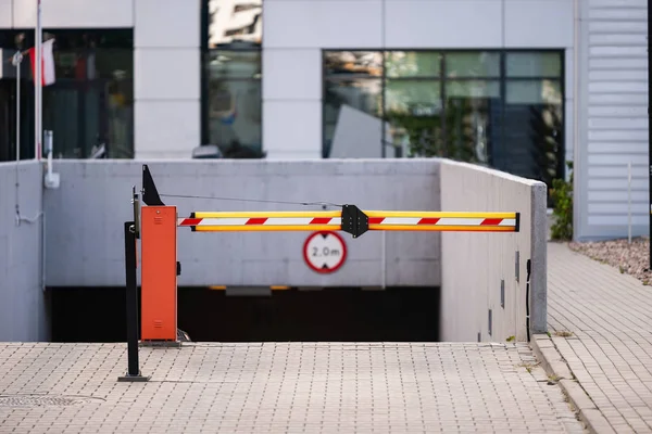 Barrier Gate Sistema Automatico Sicurezza Ingresso Garage Sotterraneo — Foto Stock