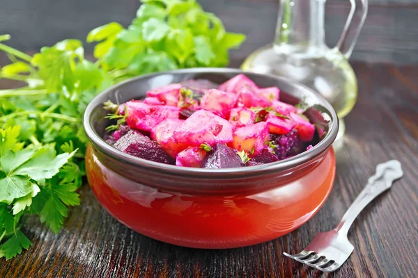 Beetroot Potato Salad Seasoned Vegetable Oil Vinegar Bowl Parsley Fork — Stock Photo, Image