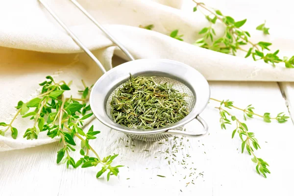 Thyme Dry Metal Strainer Fresh Greens Grass Linen Towel Background — Stock Photo, Image