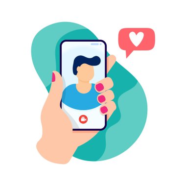 Ekranda erkek arkadaşı ile akıllı telefon tutan kadın el.