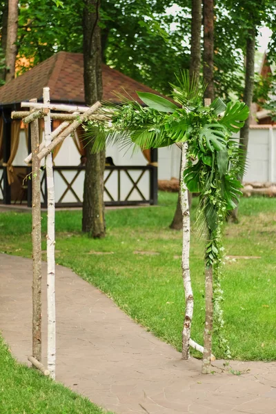 Wedding Arch Decorated Green Leaves Open Air Beautiful Wedding Wedding — Stock Photo, Image
