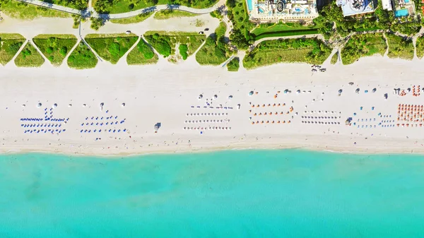 Vista Aerea Volo Uccello Del Surfista Nella Spiaggia Tropicale Miami — Foto Stock