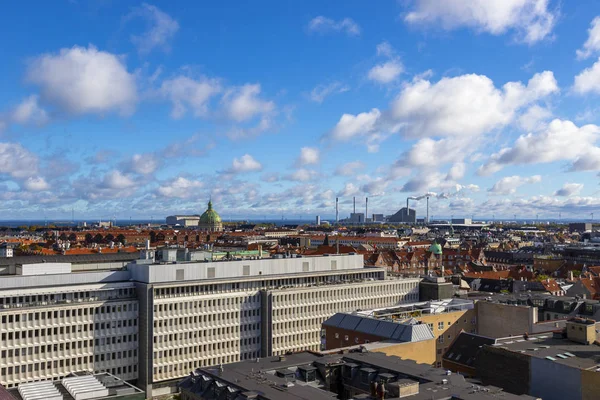 Bella vista della Copenhagen dall'alto sulla torre rotonda — Foto Stock