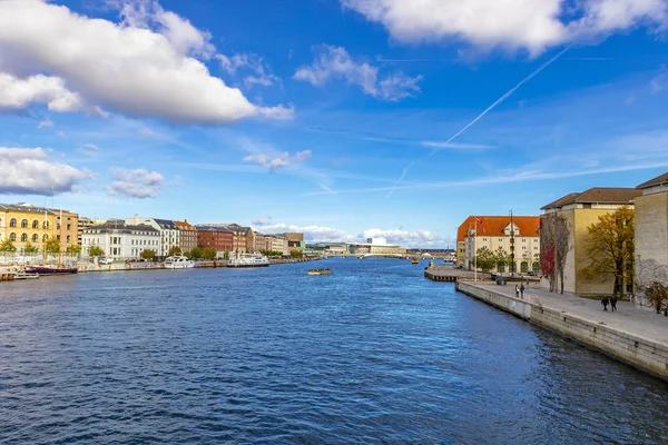 Старые скандинавские здания в Копенгагене — стоковое фото