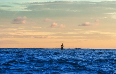 Sri Lanka'daki en popüler altın unawatuna plajı