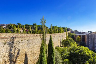 Girona Şehir Surları, Girona simgesel yapılar