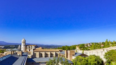 Girona Şehir Surları, Girona simgesel yapılar