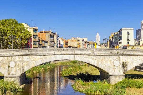 Paisaje urbano, vista de Girona, Cataluña, España —  Fotos de Stock