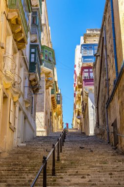 Valletta, Malta'da uzun merdivenler