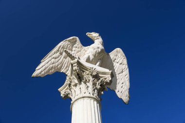 Sanat - antika İmparatorluk kartal sembolü. Mermer.