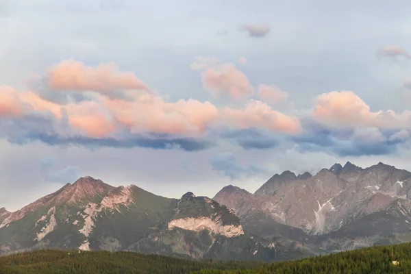 Βουνό Ηλιοβασίλεμα Tatras Υψηλό Βουνό Της Ευρώπης Θέα Από Πλάι — Φωτογραφία Αρχείου