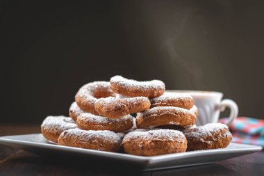 Kahve ve çörek - yolda hızlı bir Aperatif,